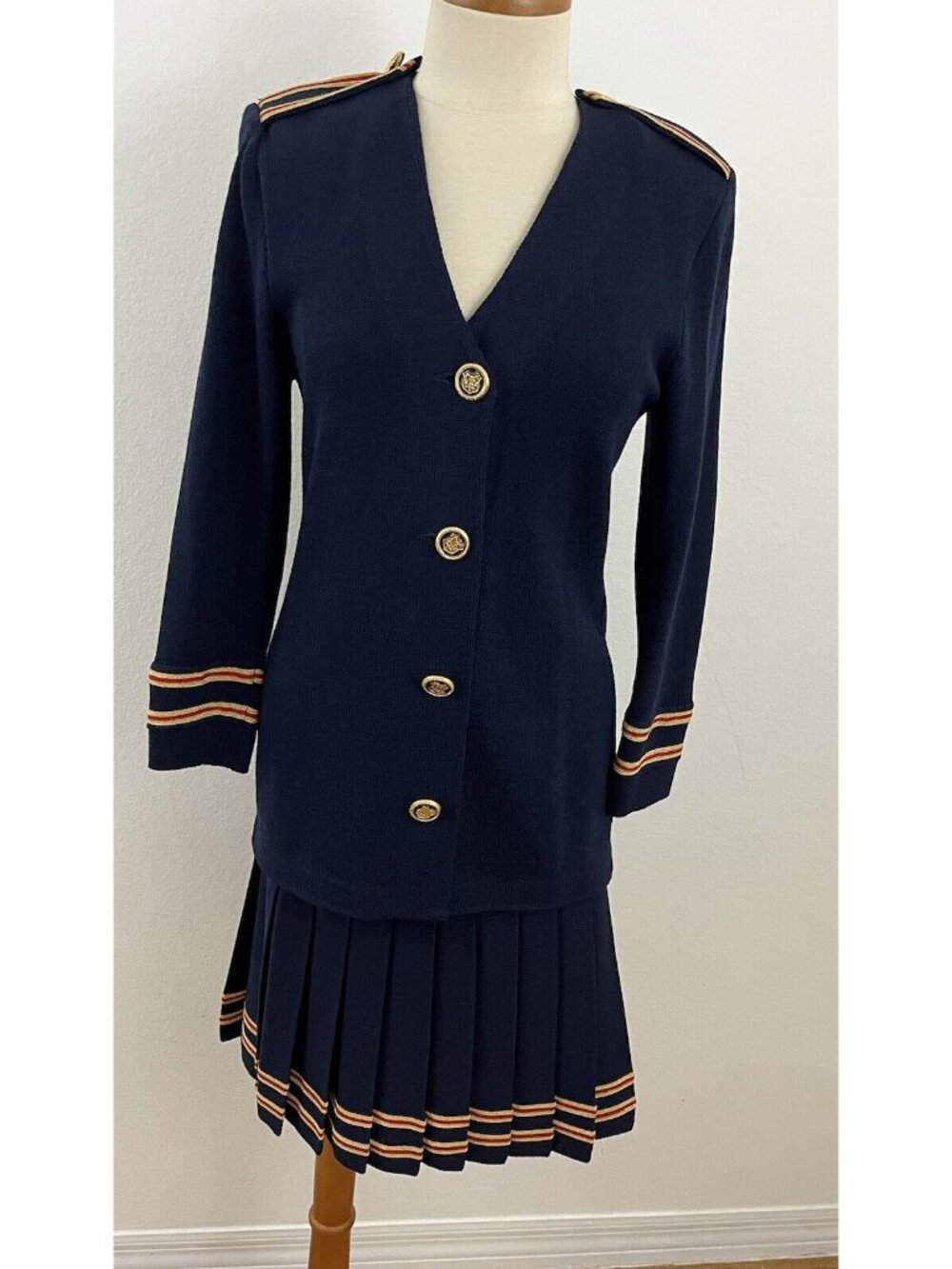 St. John Santana Knit 2pc Pleated Skirt Suit Set Nautical Braid Trim Jacket 6 - Picture 7 of 14